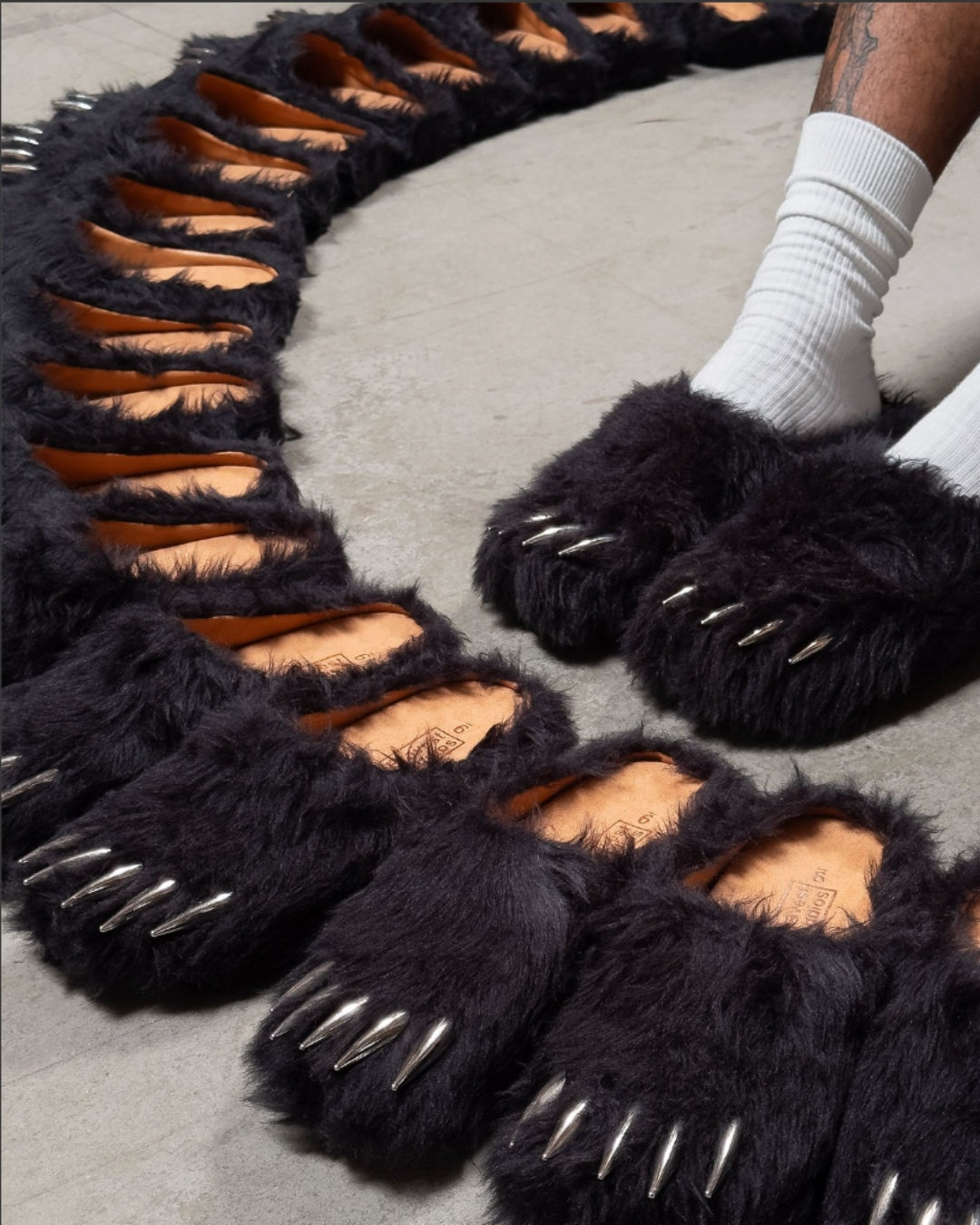 Bravest Studios Bear Claw Mule 'Black' (Pre-loved)