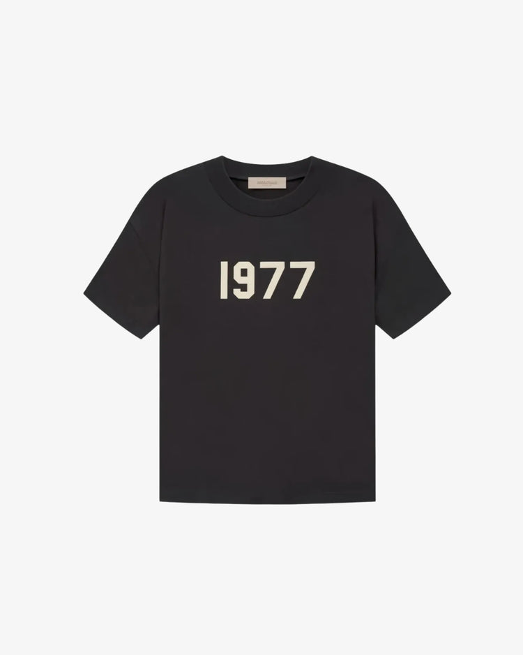T-shirt Essentials 1977